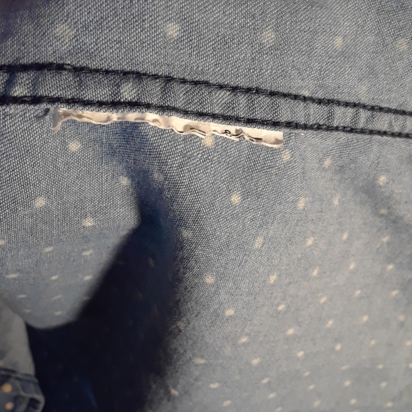 Vans blue chambray button down with white polka dots - Picture 7 of 8